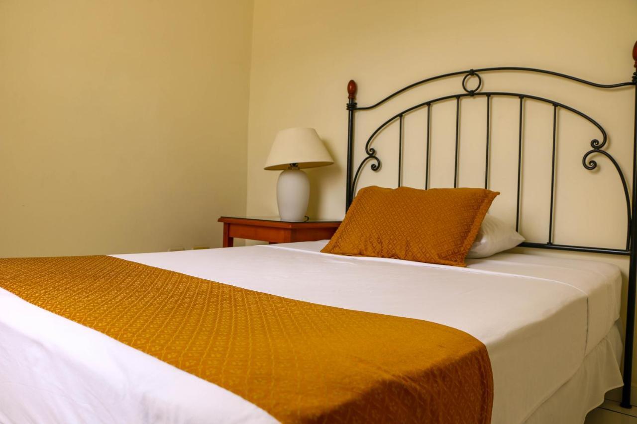 Hotel Villa Serena San Benito Σαν Σαλβαντόρ Εξωτερικό φωτογραφία